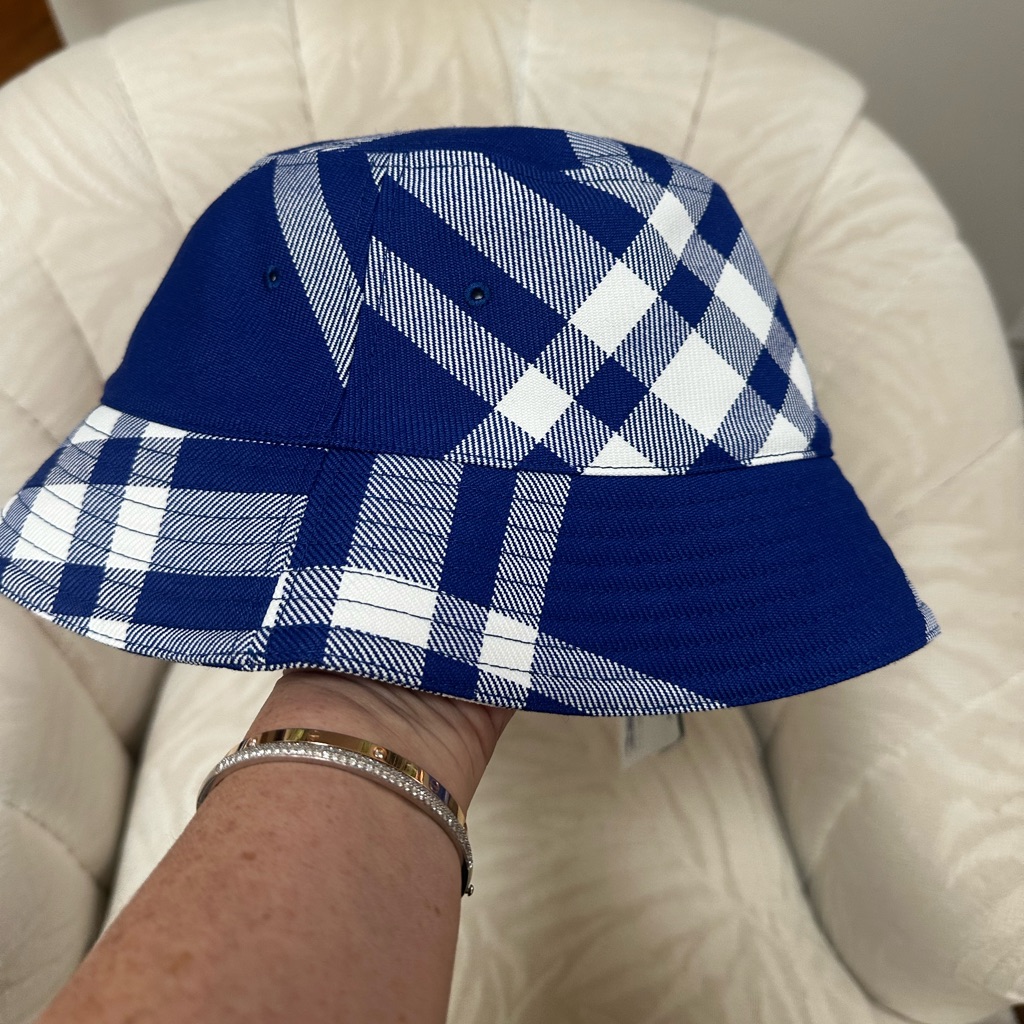 Burberry Check Bucket Hat Blue Nwt Medium